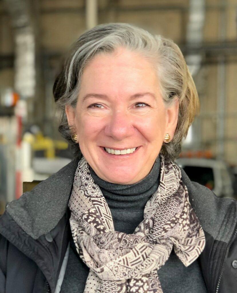 headshot of Laurie Balbo, Program Director, LaGuardia Airport Redevelopment Program 