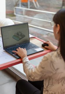 Many #designbuild firms have built out the structure of their BIM team, but often the digital coordination is still reactive.

Micaela F. Socci from @wemoter.aec breaks down the operational failings that cause issues in this #DesignBuildDelivers Blog post. Read now through the link in our bio. 🔗