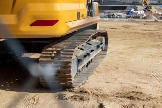 U.S. hiring rebounded in August with 162,000 jobs added. Construction added 22,000, but the #AEC industry is also facing pressure from record-high diesel prices that could affect project costs and delivery well beyond what the monthly jobs report captures.
This #DesignBuildDelivers blog article gives a closer look at what both trends mean for #construction and #designbuild. Click the link in our bio to give it a read.