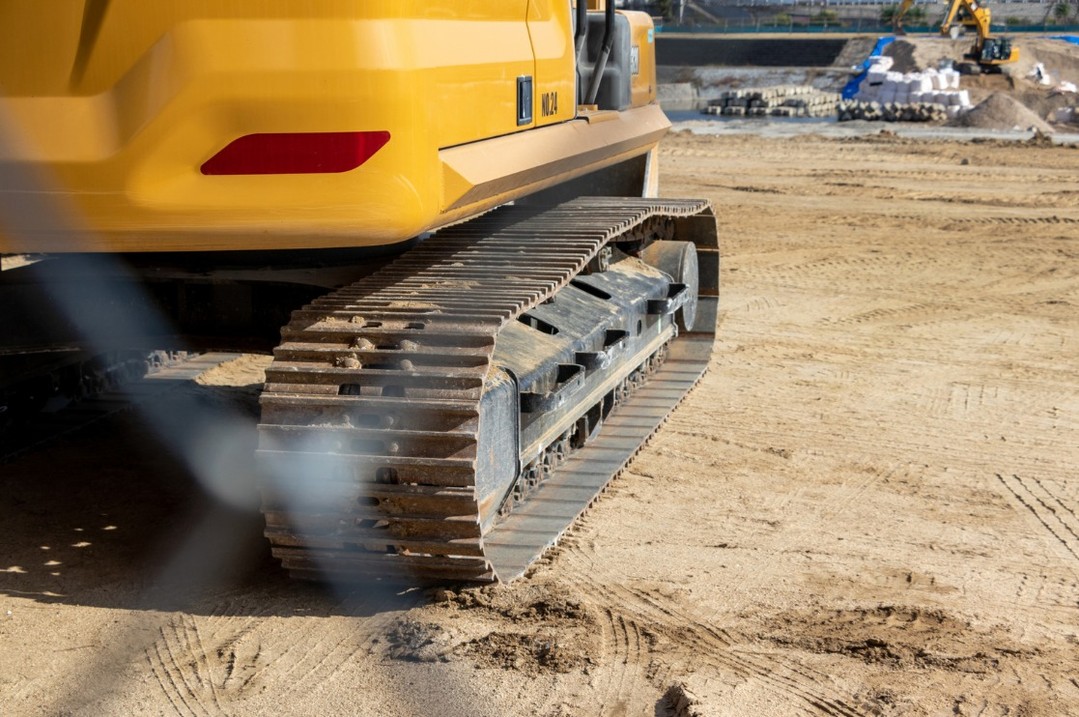 U.S. hiring rebounded in August with 162,000 jobs added. Construction added 22,000, but the #AEC industry is also facing pressure from record-high diesel prices that could affect project costs and delivery well beyond what the monthly jobs report captures.
This #DesignBuildDelivers blog article gives a closer look at what both trends mean for #construction and #designbuild. Click the link in our bio to give it a read.